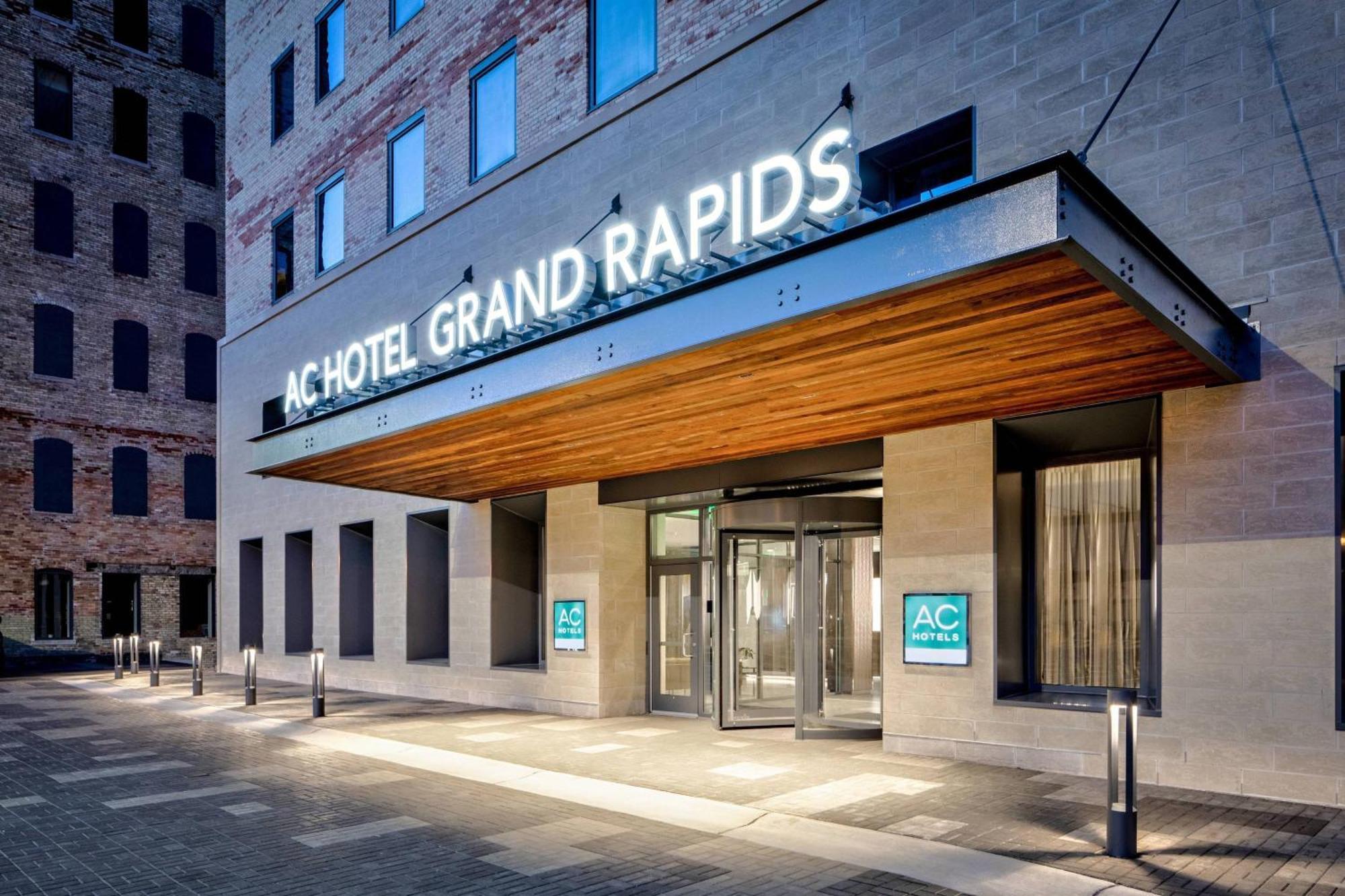 Ac Hotel By Marriott Grand Rapids Downtown Exterior foto